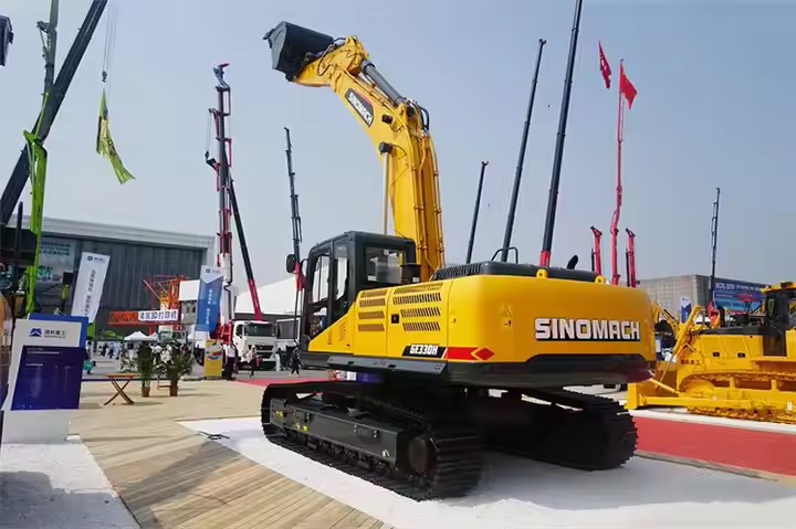 SINOMACH - GE330H - Imagen 3