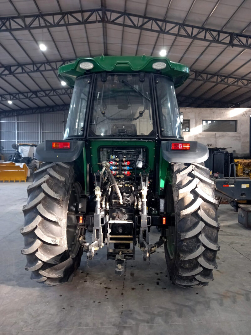 Tractor Agrícola RC1204 - Imagen 4