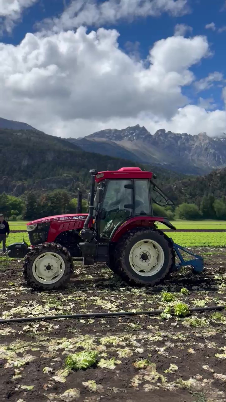 Tractor Agrícola RK704C