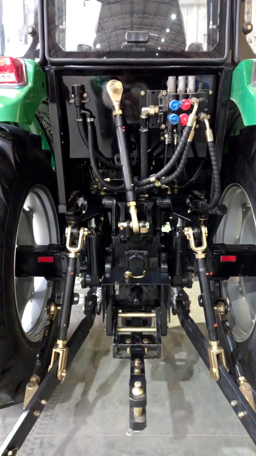 Tractor Agrícola RC1004 - Imagen 5